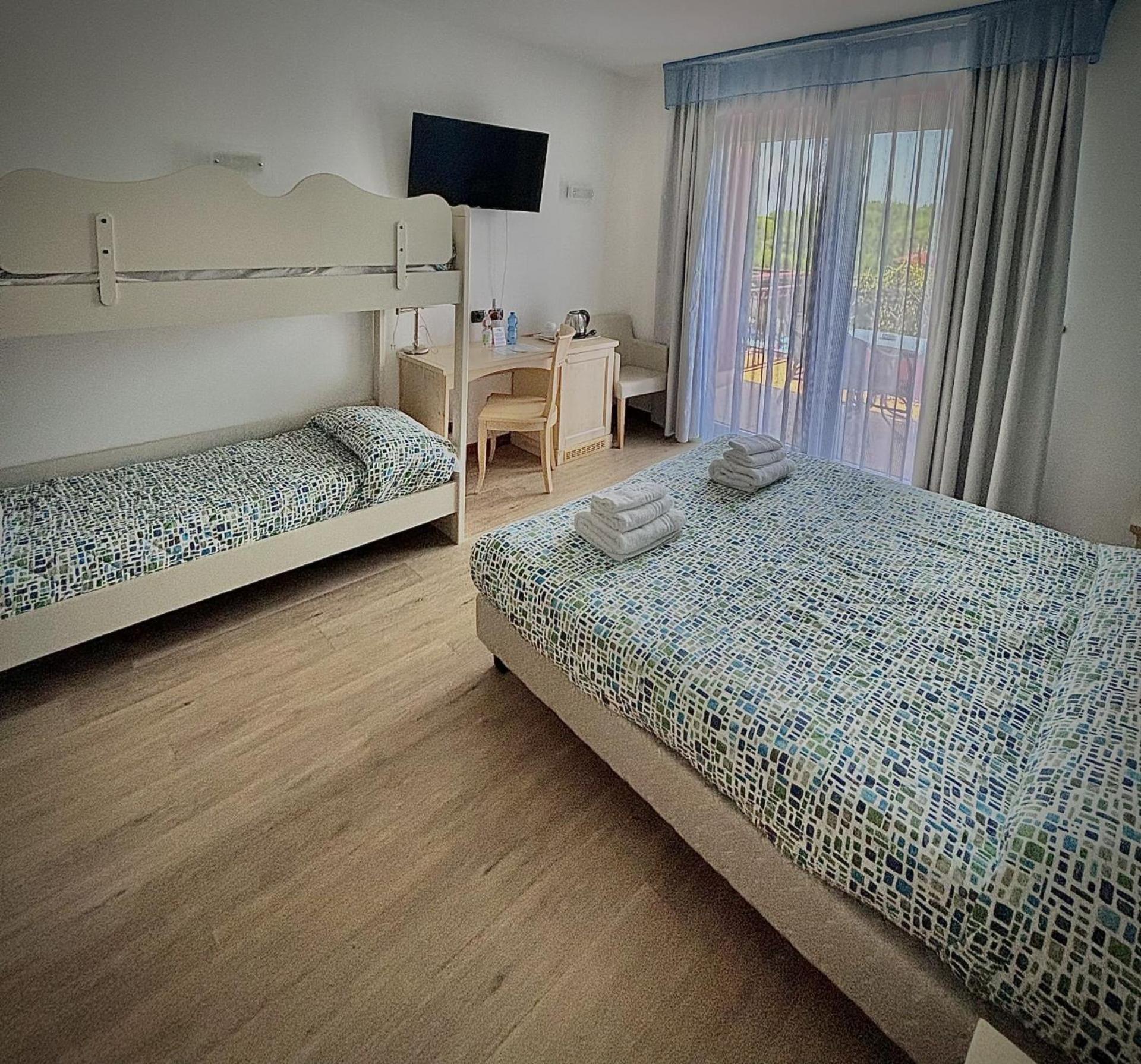 Hotel Bella Italia Peschiera del Garda Exterior foto