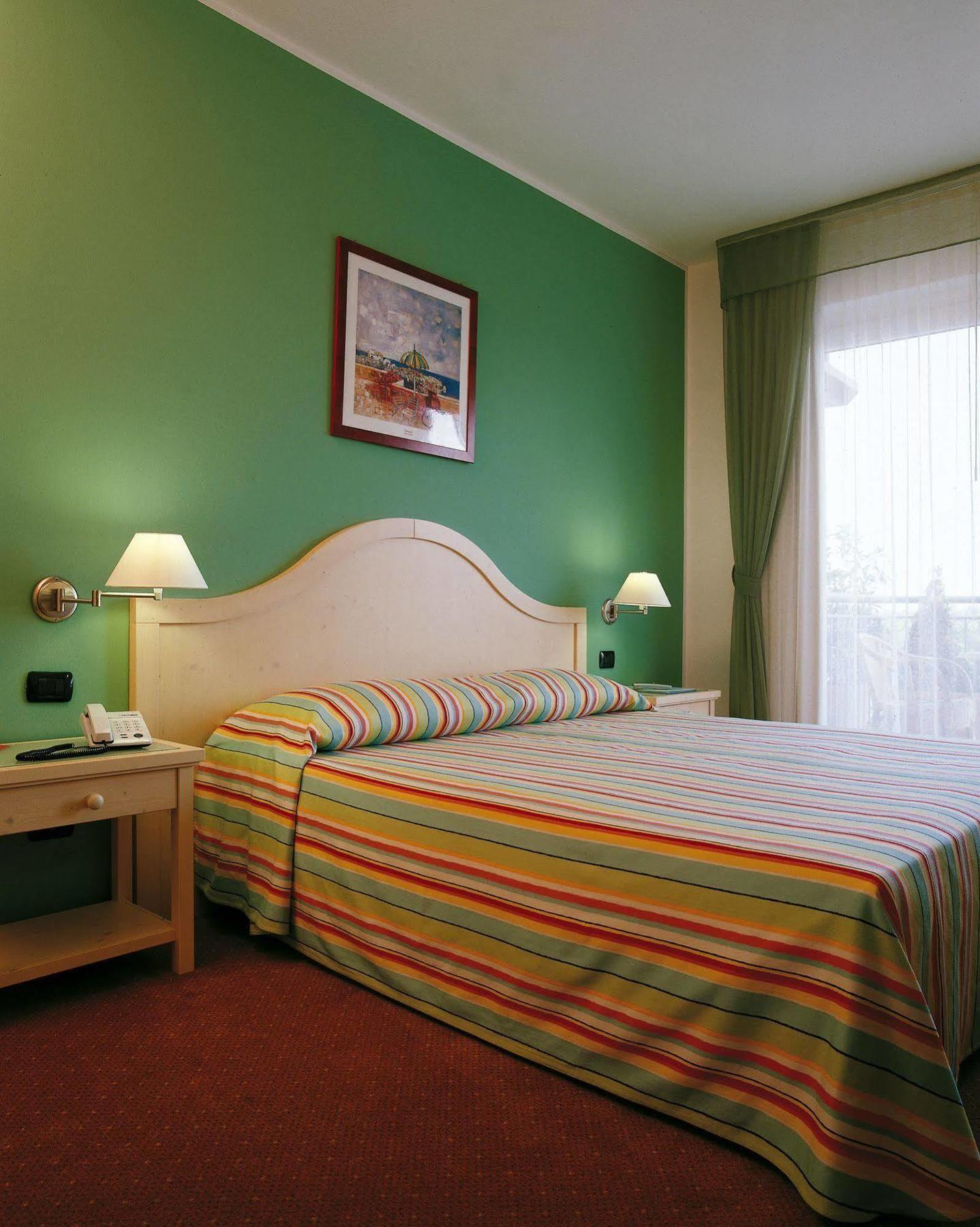Hotel Bella Italia Peschiera del Garda Exterior foto